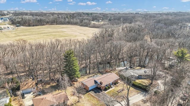 606 S JEFFERSON Street, Mahomet, IL 61853