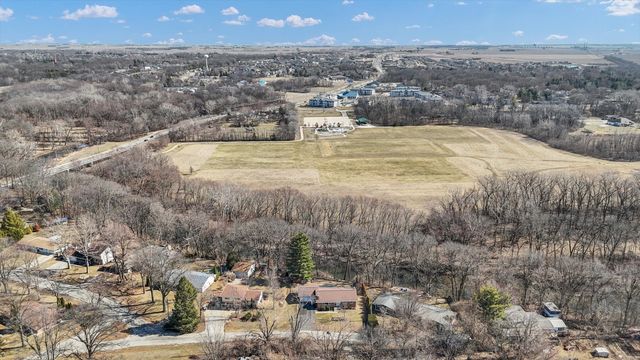 606 S JEFFERSON Street, Mahomet, IL 61853