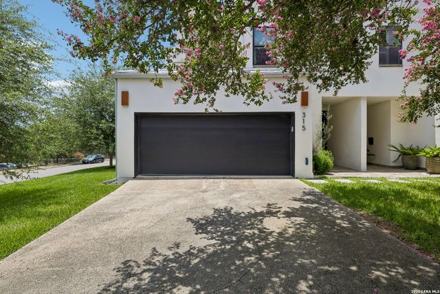 315 Cleveland Ct D, San Antonio, TX 78209