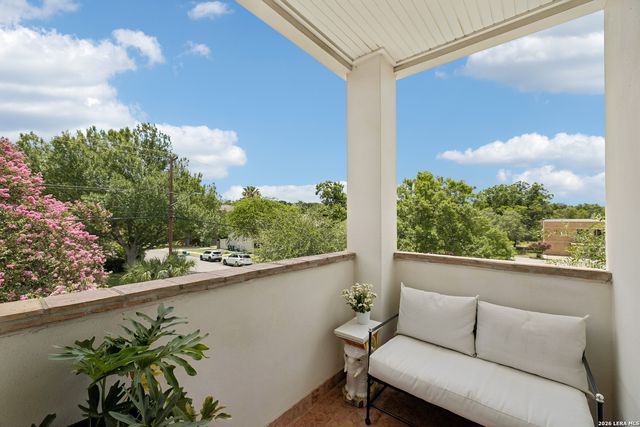 315 Cleveland Ct D, San Antonio, TX 78209
