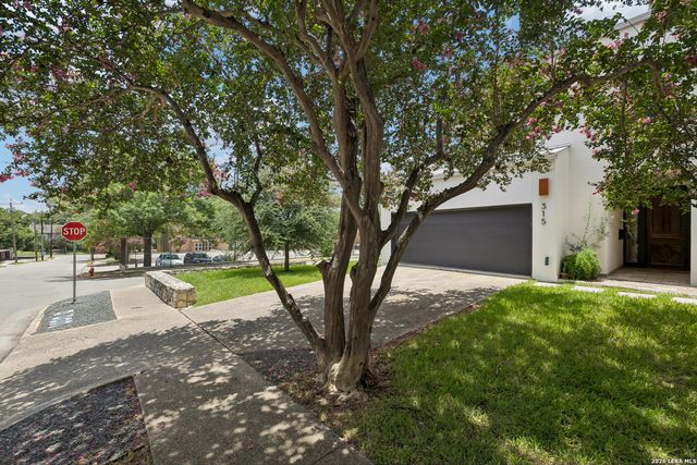 315 Cleveland Ct D, San Antonio, TX 78209