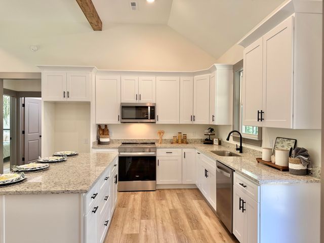 444 E Long Hollow Road, Rock Spring, GA 30739