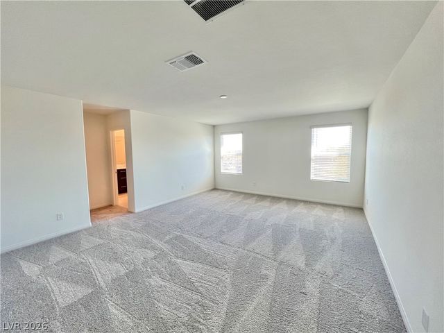 8646 Valley Village Street, Las Vegas, NV 89113