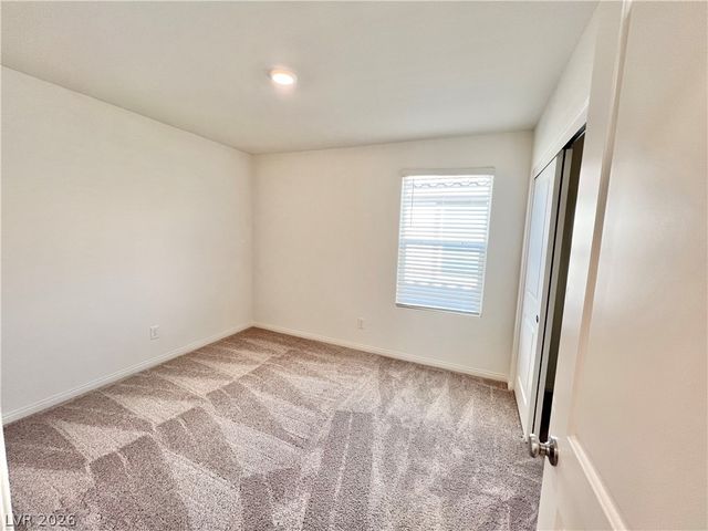 8646 Valley Village Street, Las Vegas, NV 89113