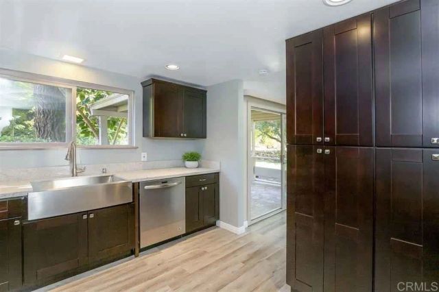 5210 Caminito Apartado, San Diego, CA 92108
