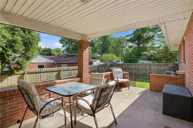 2726 West Livingston Street, Allentown City, PA 18104