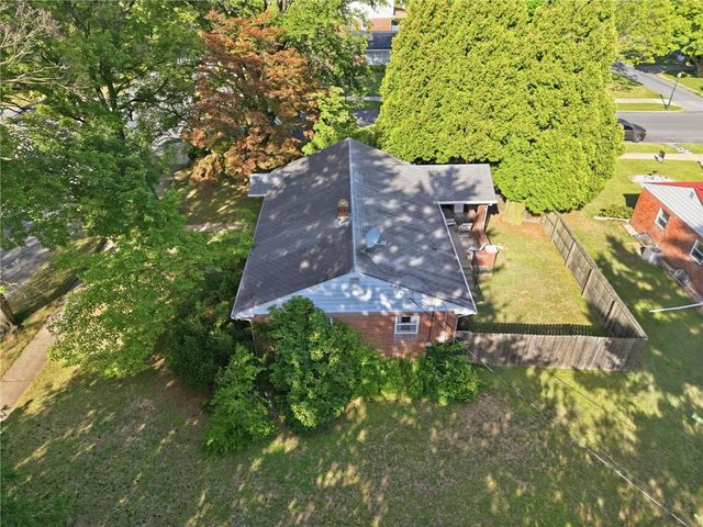 2726 West Livingston Street, Allentown City, PA 18104