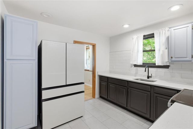 2726 West Livingston Street, Allentown City, PA 18104
