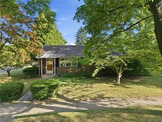 2726 West Livingston Street, Allentown City, PA 18104