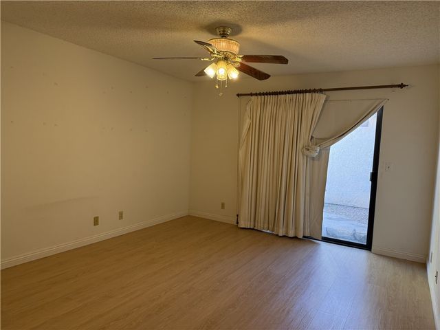 19248 Palm, Apple Valley, CA 92308