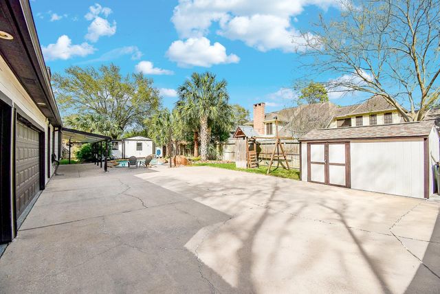 1811 Fieldbriar Drive, Katy, TX 77450