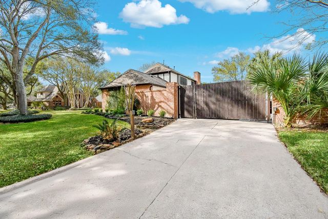 1811 Fieldbriar Drive, Katy, TX 77450