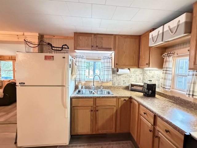 961 Lake Drive, Harrison, MI 48625