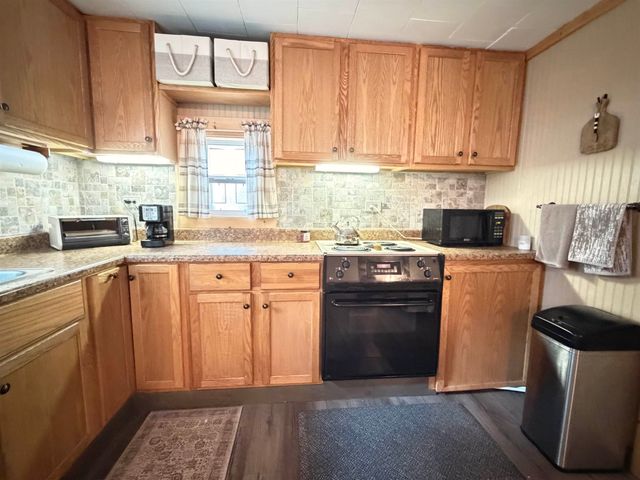 961 Lake Drive, Harrison, MI 48625