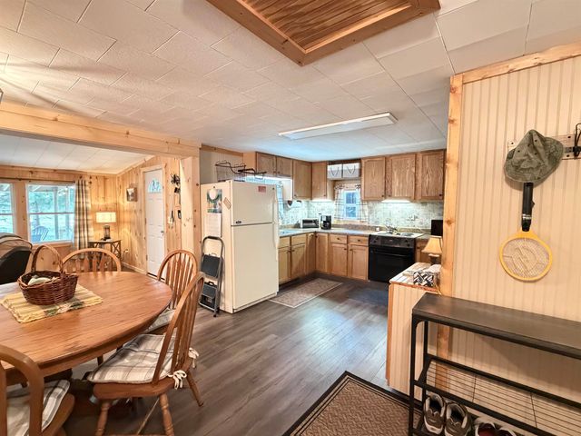 961 Lake Drive, Harrison, MI 48625