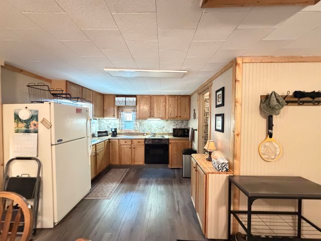 961 Lake Drive, Harrison, MI 48625