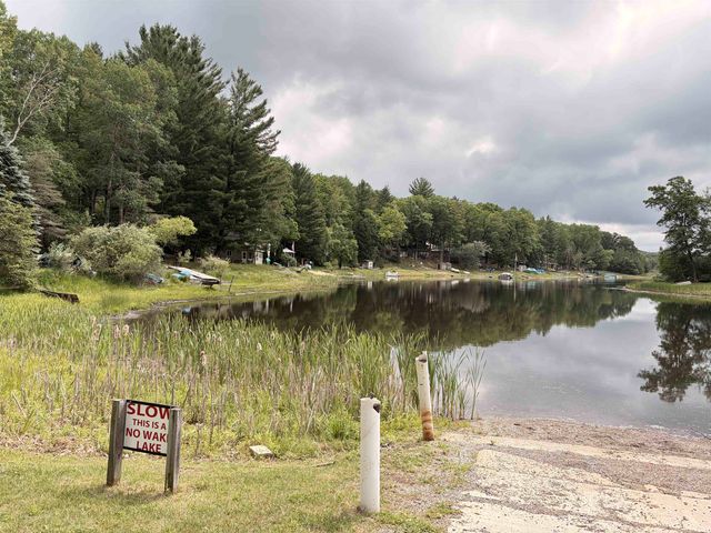 961 Lake Drive, Harrison, MI 48625