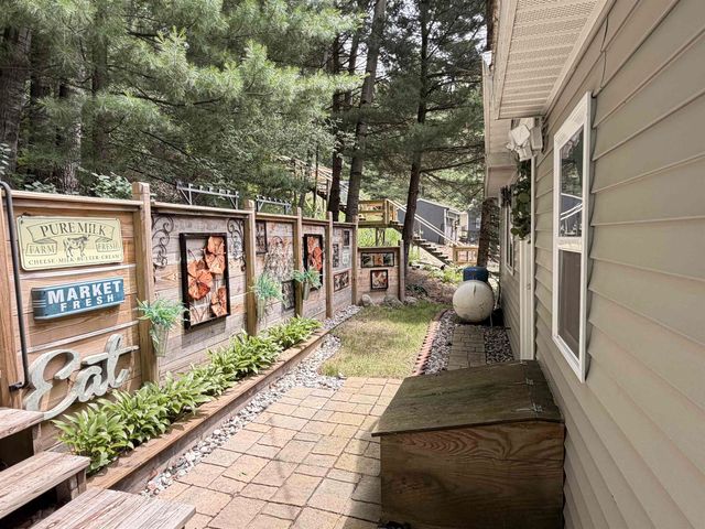 961 Lake Drive, Harrison, MI 48625
