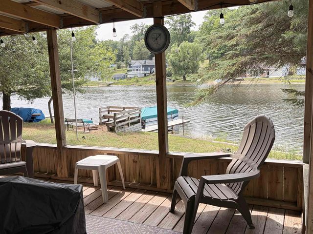 961 Lake Drive, Harrison, MI 48625