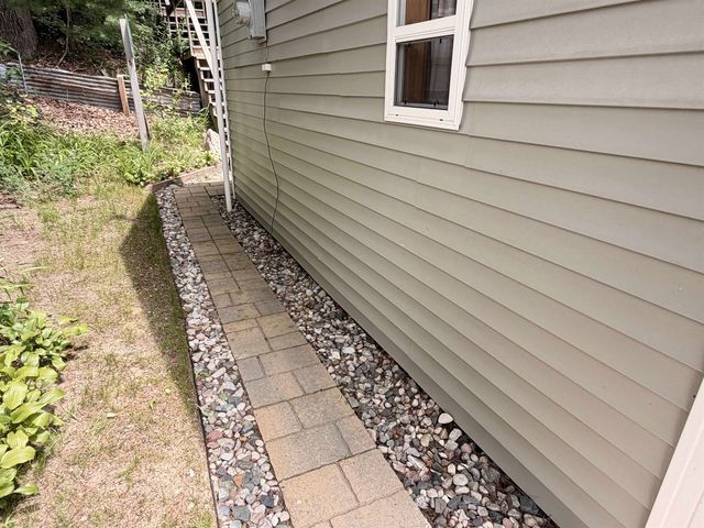 961 Lake Drive, Harrison, MI 48625