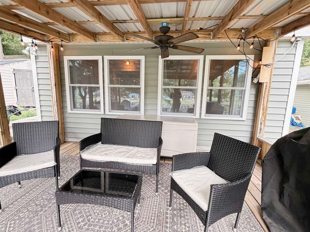 961 Lake Drive, Harrison, MI 48625