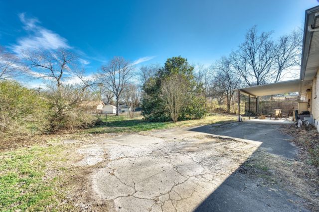 5122 Edmondson Pike, Nashville, TN 37211