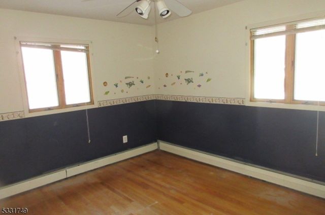 11 Overlook Ter, Ringwood Boro, NJ 07456
