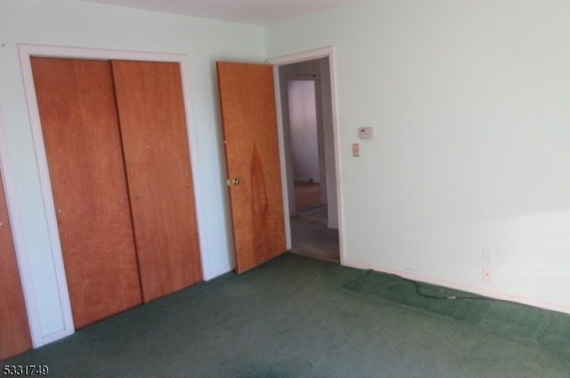 11 Overlook Ter, Ringwood Boro, NJ 07456