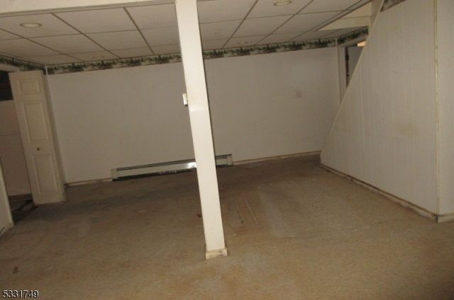 11 Overlook Ter, Ringwood Boro, NJ 07456