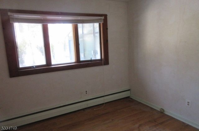 11 Overlook Ter, Ringwood Boro, NJ 07456