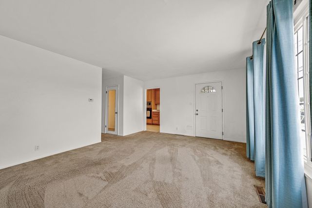 24825 Santa Clara St, Hayward, CA 94544