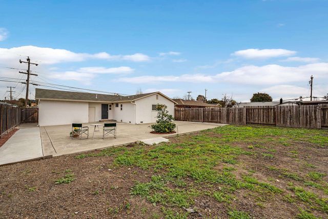 24825 Santa Clara St, Hayward, CA 94544