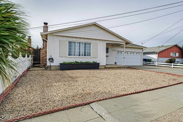 24825 Santa Clara St, Hayward, CA 94544