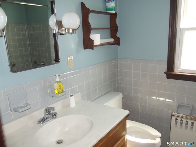 192 Wells Street, Manchester, CT 06040