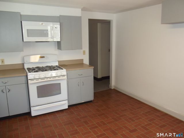 192 Wells Street, Manchester, CT 06040