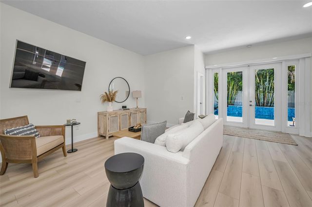 1710 BRIGHTWATERS BOULEVARD NE, St Petersburg, FL 33704