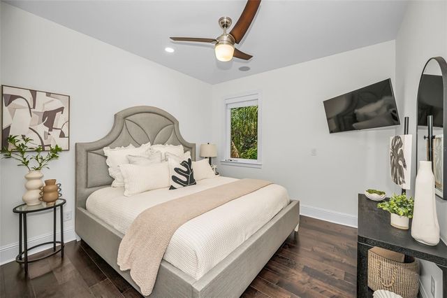 1710 BRIGHTWATERS BOULEVARD NE, St Petersburg, FL 33704