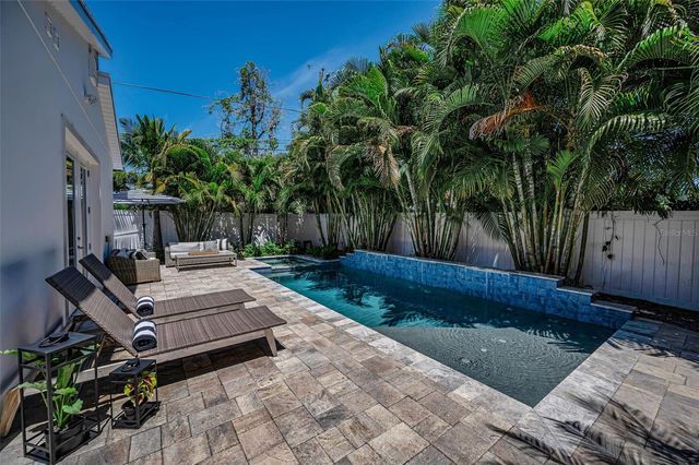 1710 BRIGHTWATERS BOULEVARD NE, St Petersburg, FL 33704