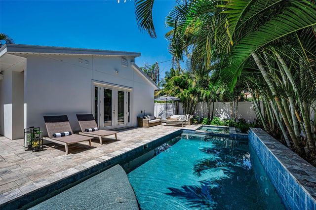 1710 BRIGHTWATERS BOULEVARD NE, St Petersburg, FL 33704
