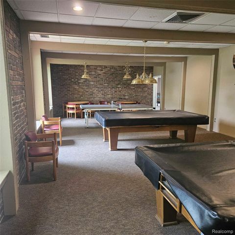 5232 Breeze Hill Place, Troy, MI 48098