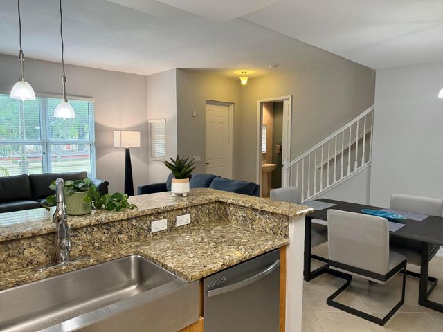 2609 NE 14th Avenue 106, Wilton Manors, FL 33334