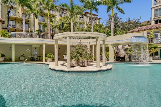 2609 NE 14th Avenue 106, Wilton Manors, FL 33334