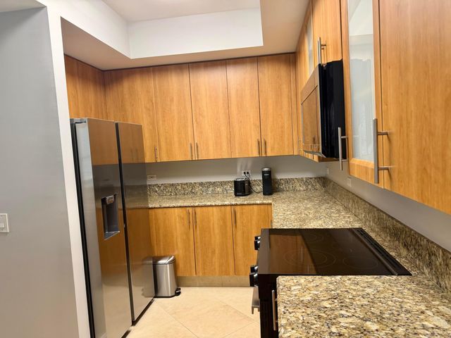 2609 NE 14th Avenue 106, Wilton Manors, FL 33334