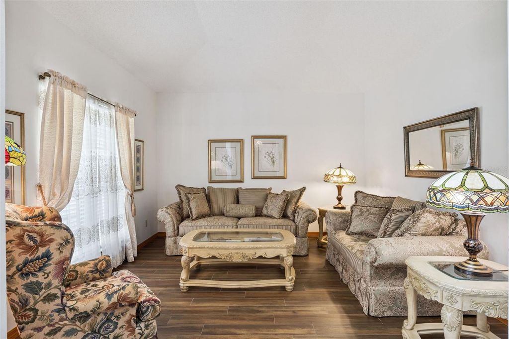 Image 15 of property listing at 2512 TRYON PLACE, Windermere, FL 34786