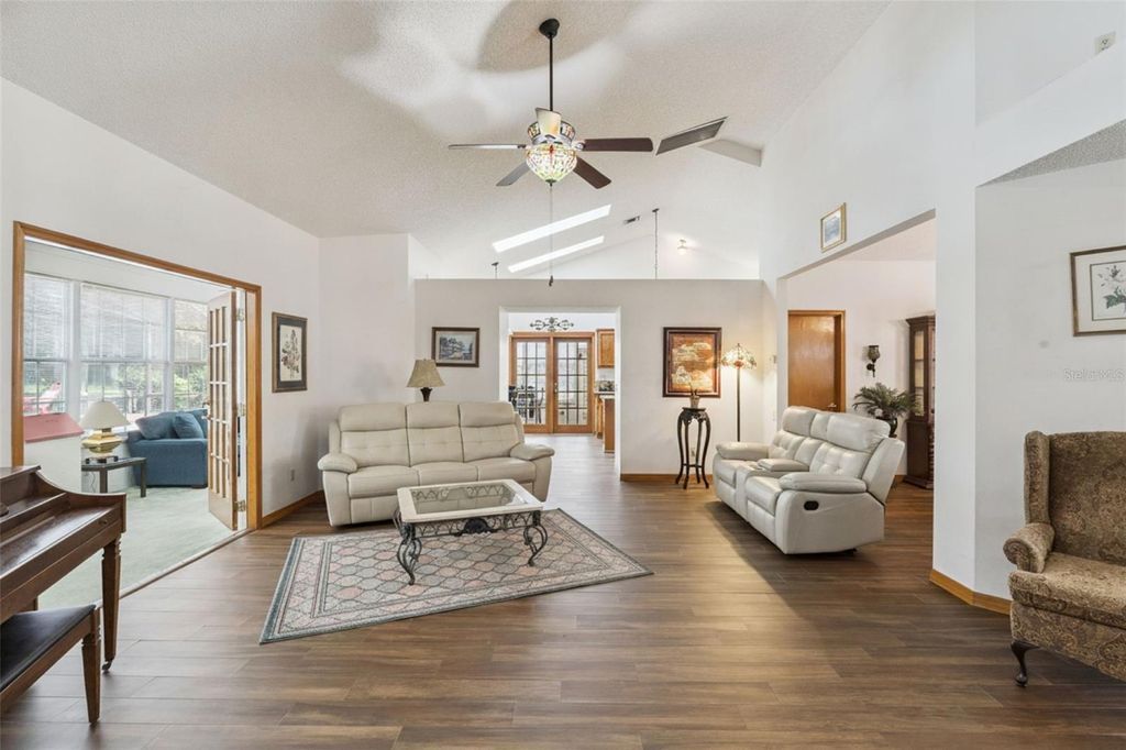 Image 17 of property listing at 2512 TRYON PLACE, Windermere, FL 34786
