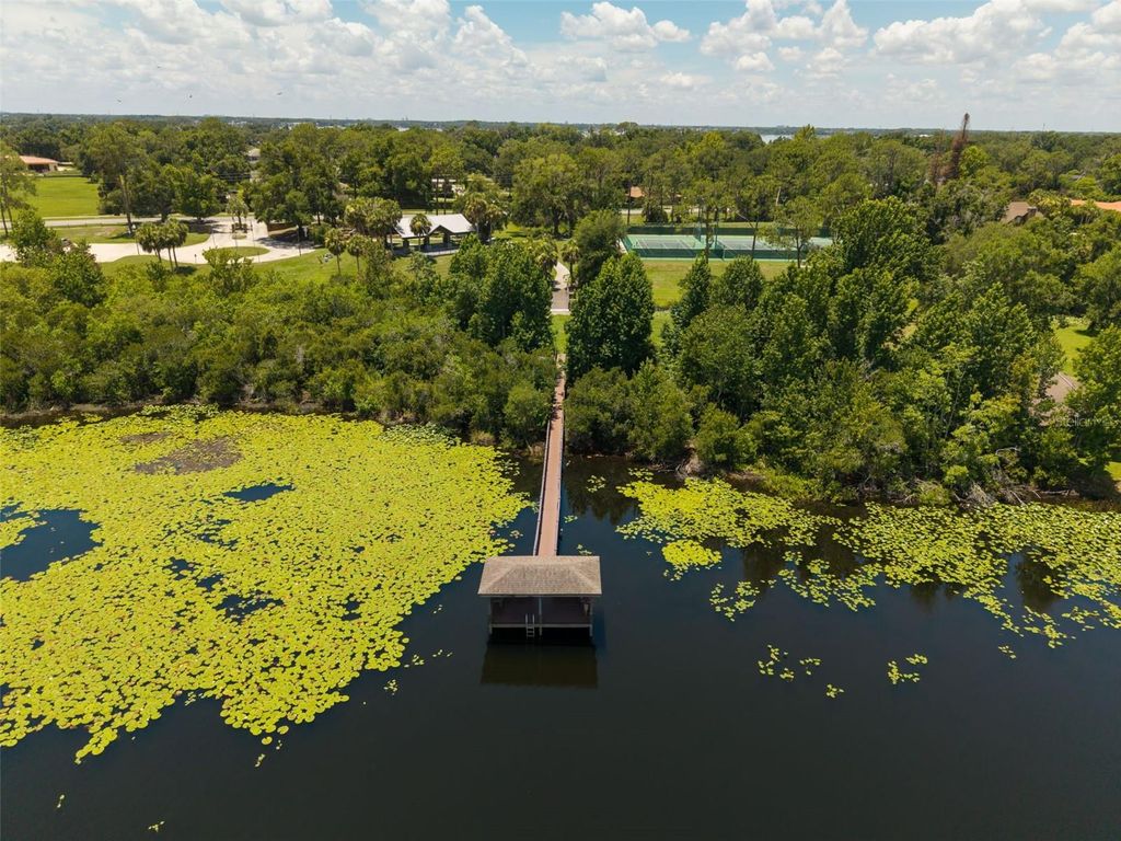 Image 60 of property listing at 2512 TRYON PLACE, Windermere, FL 34786