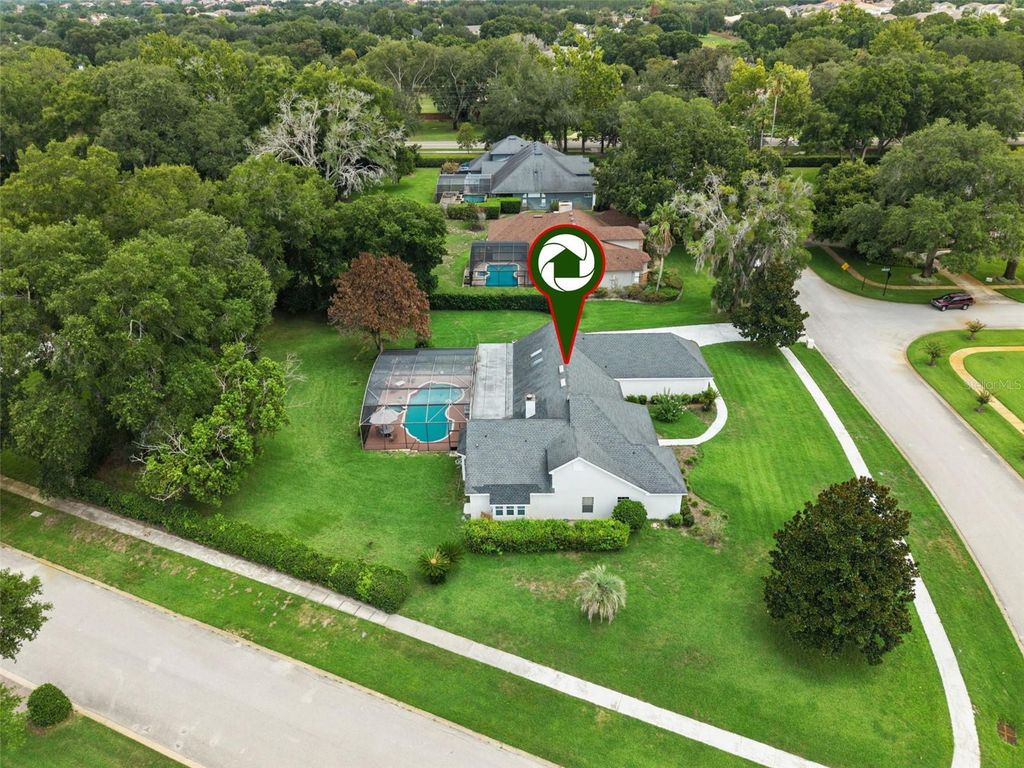 Image 7 of property listing at 2512 TRYON PLACE, Windermere, FL 34786