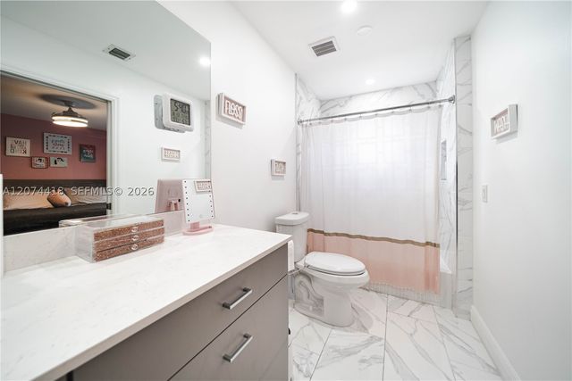 15792 SW 24th St, Miramar, FL 33027