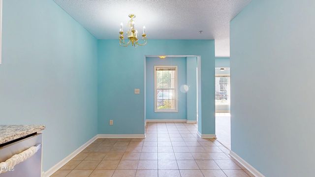 2501 Hunstcroft 100, Raleigh, NC 27617