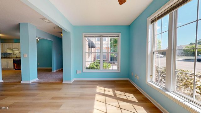 2501 Hunstcroft 100, Raleigh, NC 27617